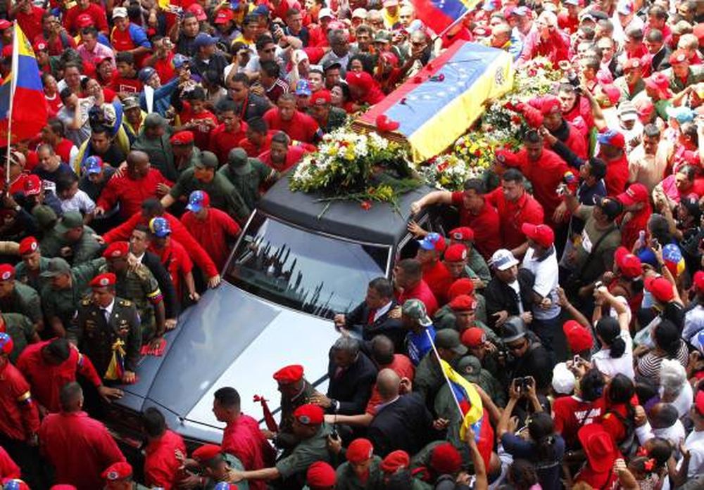 Un mar de simpatizantes le dijo ‘adiós’ a Chávez