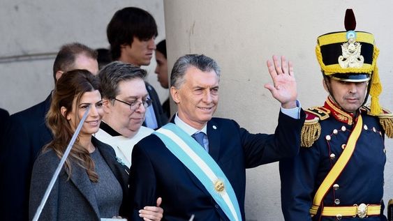 “Debemos desconfiar de los logros instantáneos”, dijo Poli en el Tedeum