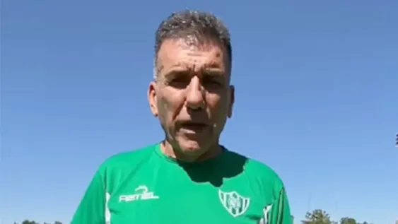 EXPERIENCIA. Luis Murúa dirigió Federal y tiene una extensa trayectoria que ahora lo puso en Desamparados.