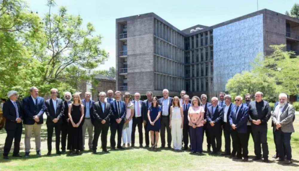 Perczyk acordó una nueva actualización salarial para docentes y no docentes universitarios