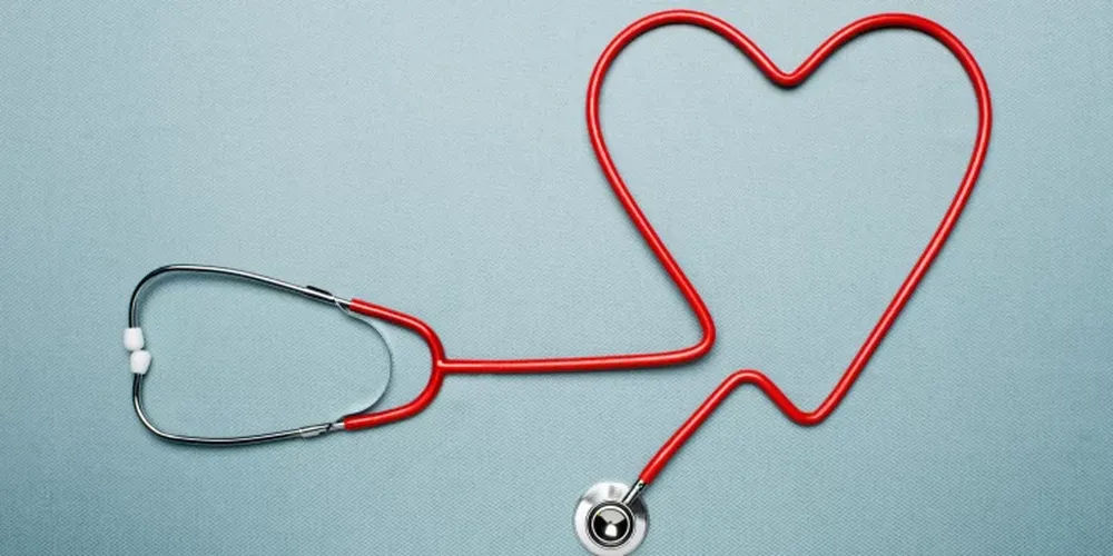 Cuál es la causa más común de infarto en las mujeres jóvenes, según los expertos de Harvard