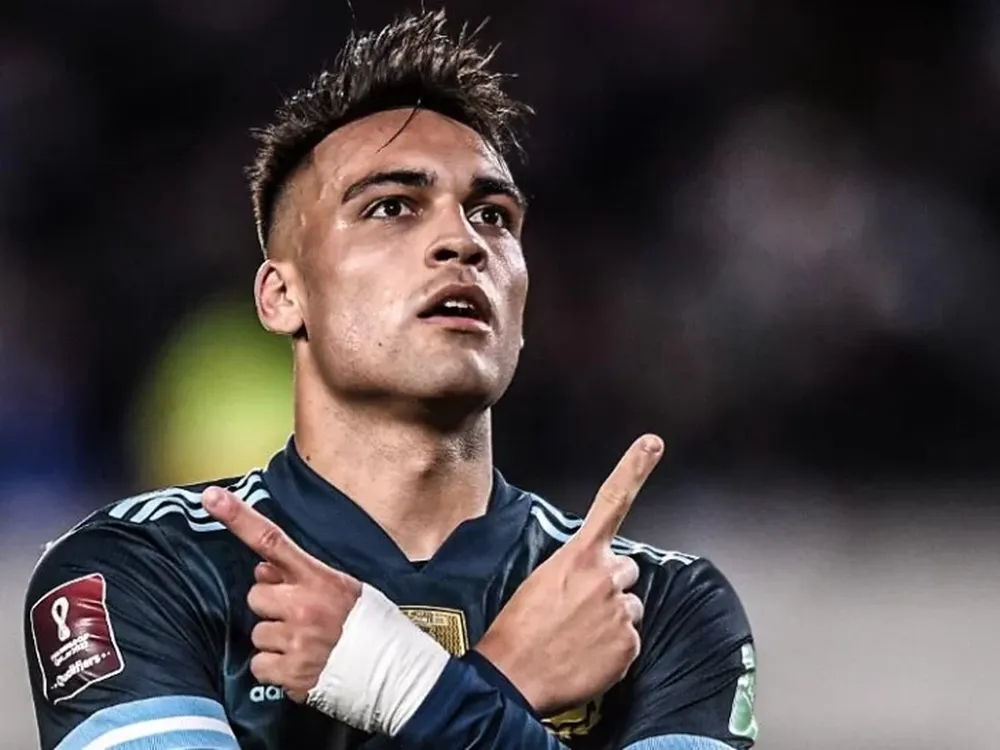 [VIDEO] El gol de  Lautaro Martínez con el que Argentina pasó a ganarle a Perú