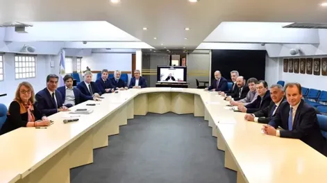 Los gobernadores peronistas se reúnen con Massa para respaldar su candidatura, ¿va Uñac?
