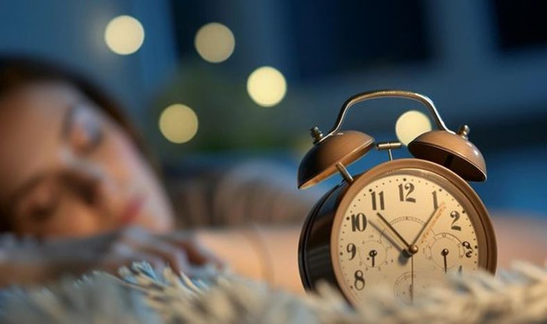 Dormís a cualquier hora: esto le pasa a tu corazón y cómo podés revertirlo.