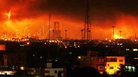 Explosión de una refinería deja 24 muertos en Venezuela