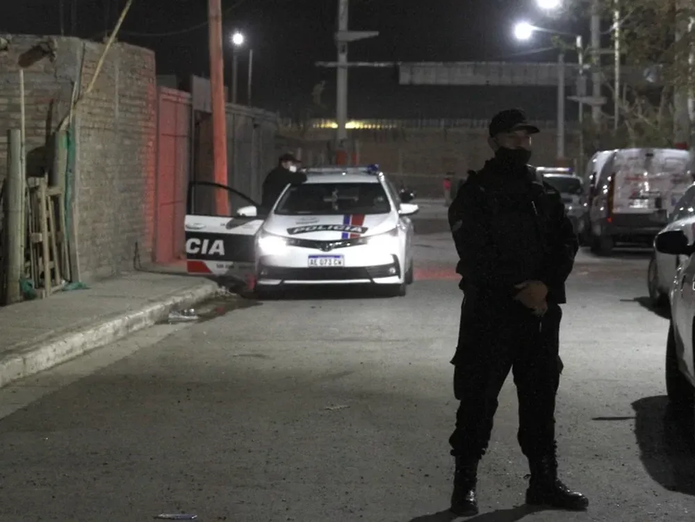 Mientras Infantería sigue en Villa del Sur, se supo cómo fueron los momentos posteriores al tiroteo