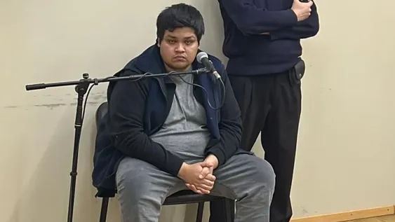 El mismo joven que desnudaba compañeras con IA, recibió tres años de condena por distribuir pornografía infantil