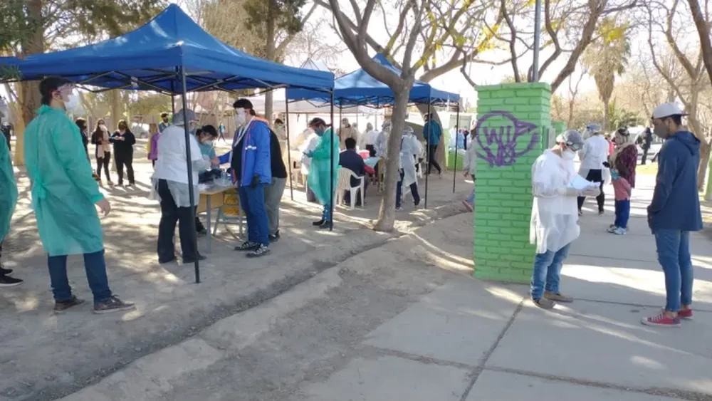 Operativos en busca de nexos epidemiológicos: liberaron los dos barrios de Rivadavia