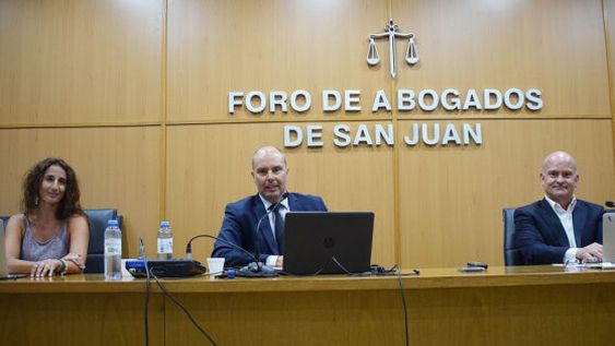Con una puja política detrás, los abogados eligen autoridades del Foro