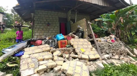 Al menos cuatro muertos tras un sismo de 5,1 en Indonesia
