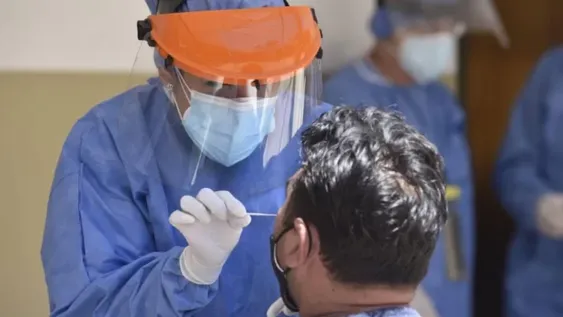 Niebla mental y dolor de cabeza, las secuelas que duran 3 meses