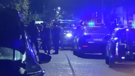 rosario: discutio en una barberia, volvio con un arma y mato a un bebe de un ano