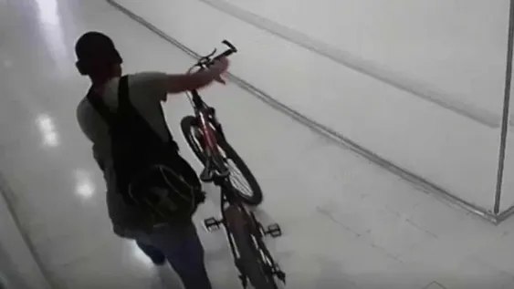 En plena cuarentena, le robaron la bicicleta a un médico que estaba de guardia