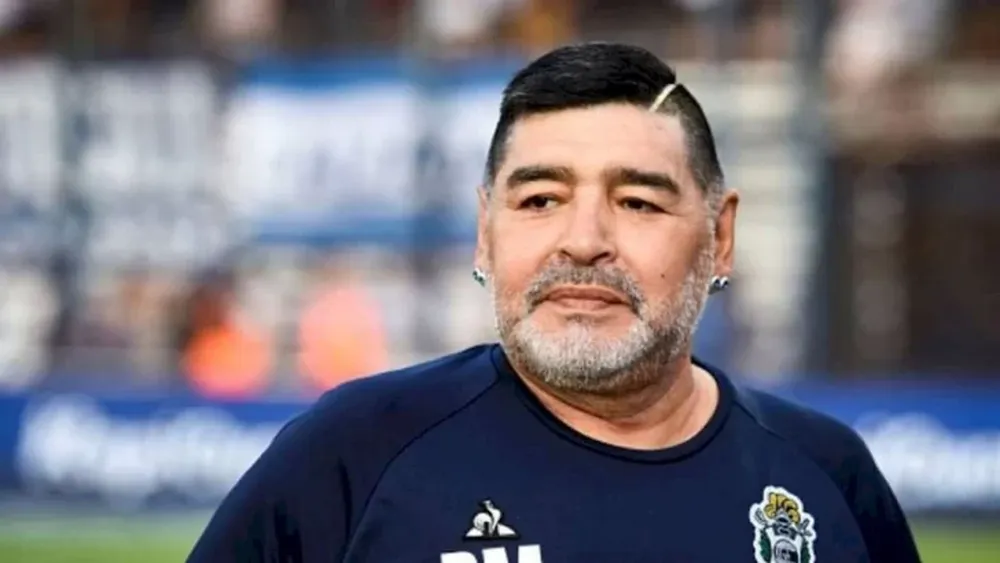 La enorme deuda que deberían pagar los hijos de Diego Maradona