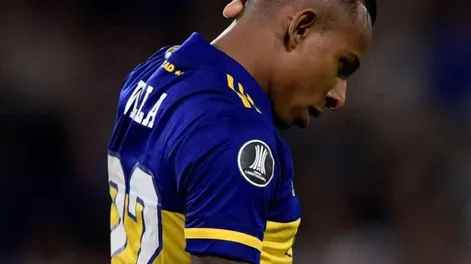 Villa tuvo que abandonar la práctica de Boca por un cuadro febril y le harán un hisopado