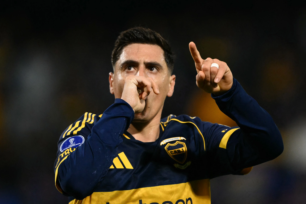 El único gol de un partido disputado en la Bombonera fue convertido por el delantero Miguel Merentiel.