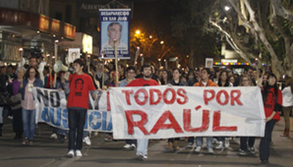Fuerte reclamo de justicia en la marcha por Raúl Tellechea