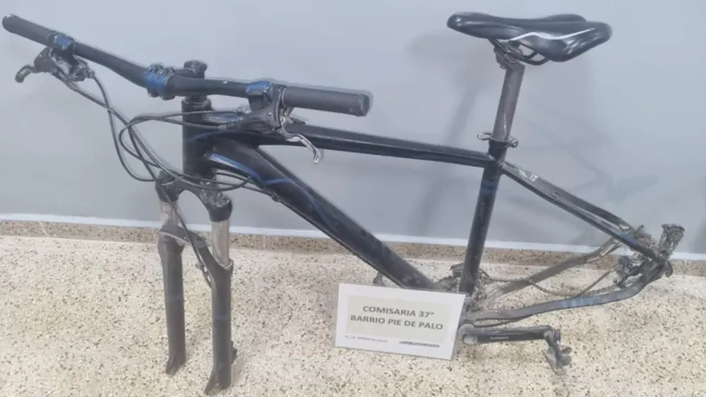 Desde un cuadro de bici hasta una garrafa: encontraron elementos robados en un descampado