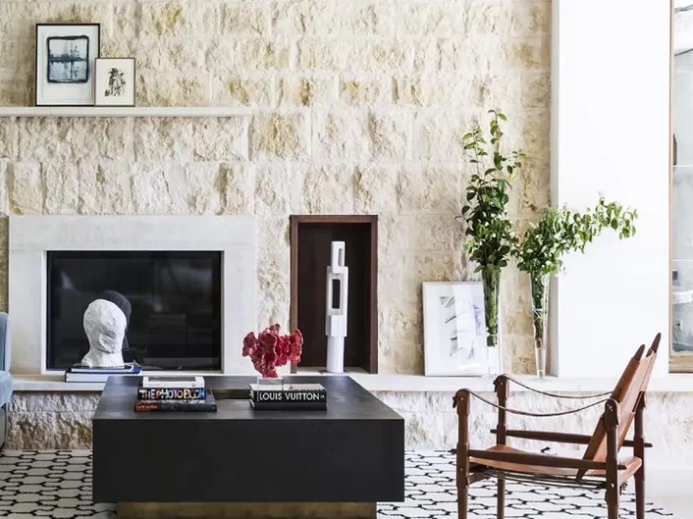 Las paredes rústicas ahora se usan en interiores: ideas para lucirlas