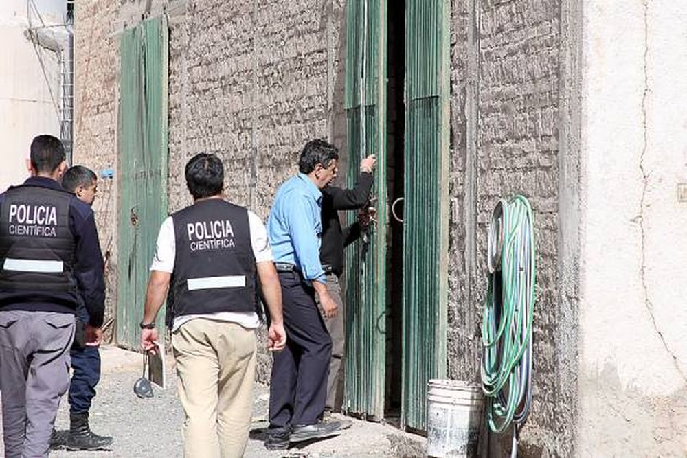 Un obrero murió intoxicado en el depósito de una vieja bodega