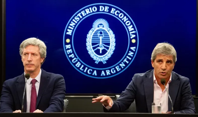 Reflotan acuerdo y el FMI envía US$4.700 millones