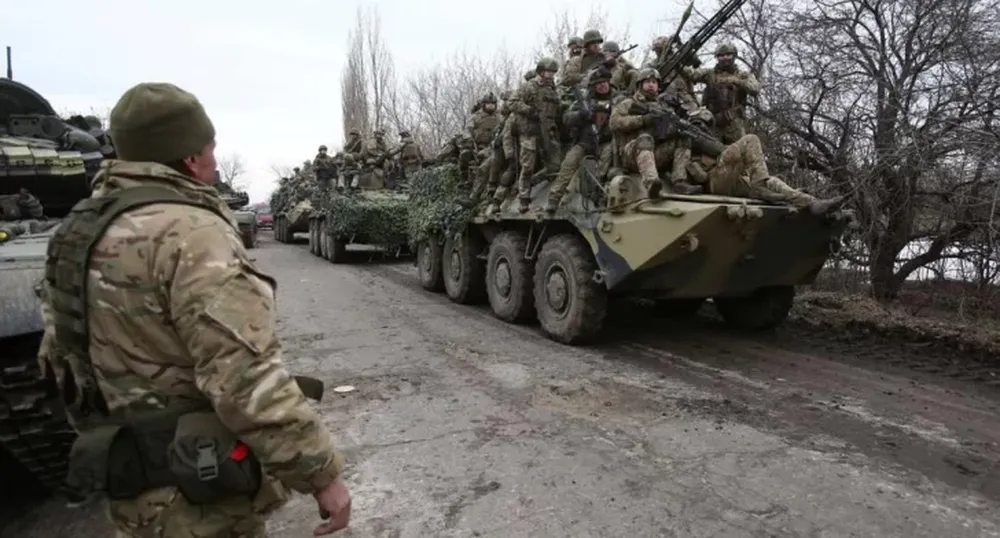 Día 72 de la guerra: civiles evacuados en Mariupol y nuevo intercambio de prisioneros