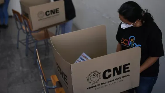 Honduras votó para presidente y dos candidatos se proclamaron ganadores