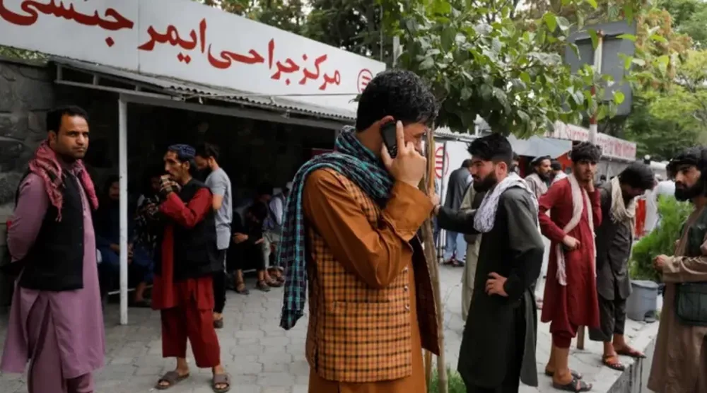 Un ataque con bomba en una mezquita de Afganistán dejó 21 personas fallecidas