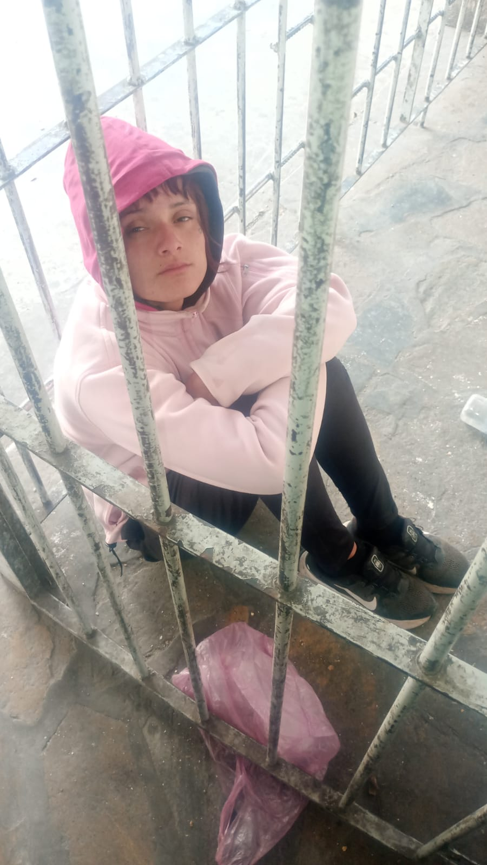 Una joven fue detenida.
