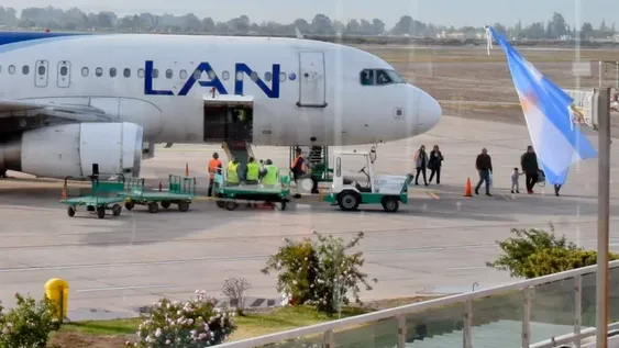 El aeropuerto sanjuanino ya ofrece un vuelo internacional