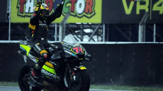 Bezzecchi tuvo su bautismo en Termas