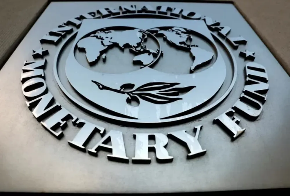 El FMI acordó un paquete de medidas con el Gobierno y anunció que cambiarán las metas