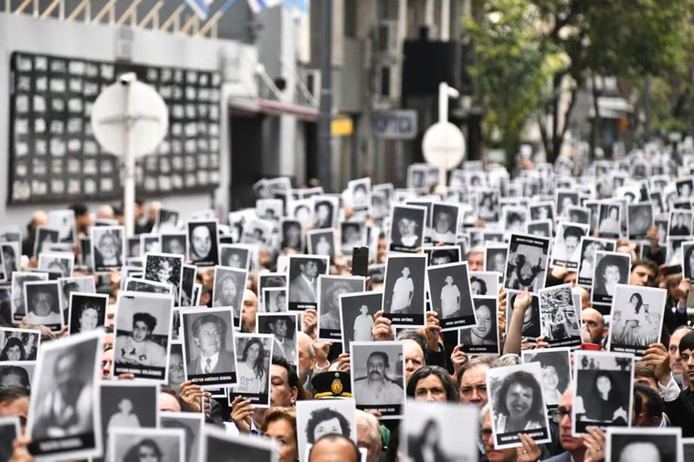 El atentado contra la AMIA ocurrió el 18 de julio de 1994 y dejó 85 muertos y 151 heridos.