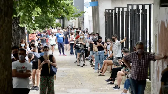 Otros 93 muertos y 8.362 nuevos contagios de coronavirus en Argentina
