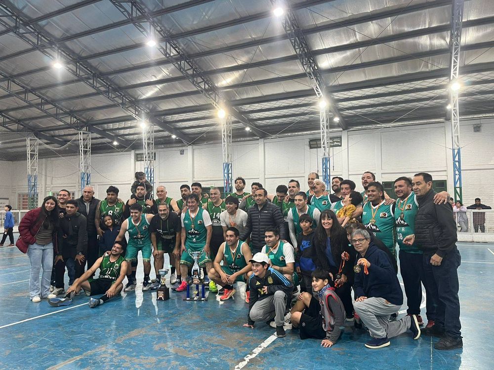 Festejo. La Unión Vecinal de Rodeo se quedó con el Apertura de Iglesia ante Racing de Jáchal.