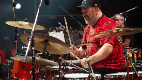 Falleció Daniel Buira, el primer baterista de Los Piojos, en su escuela La Chilinga.