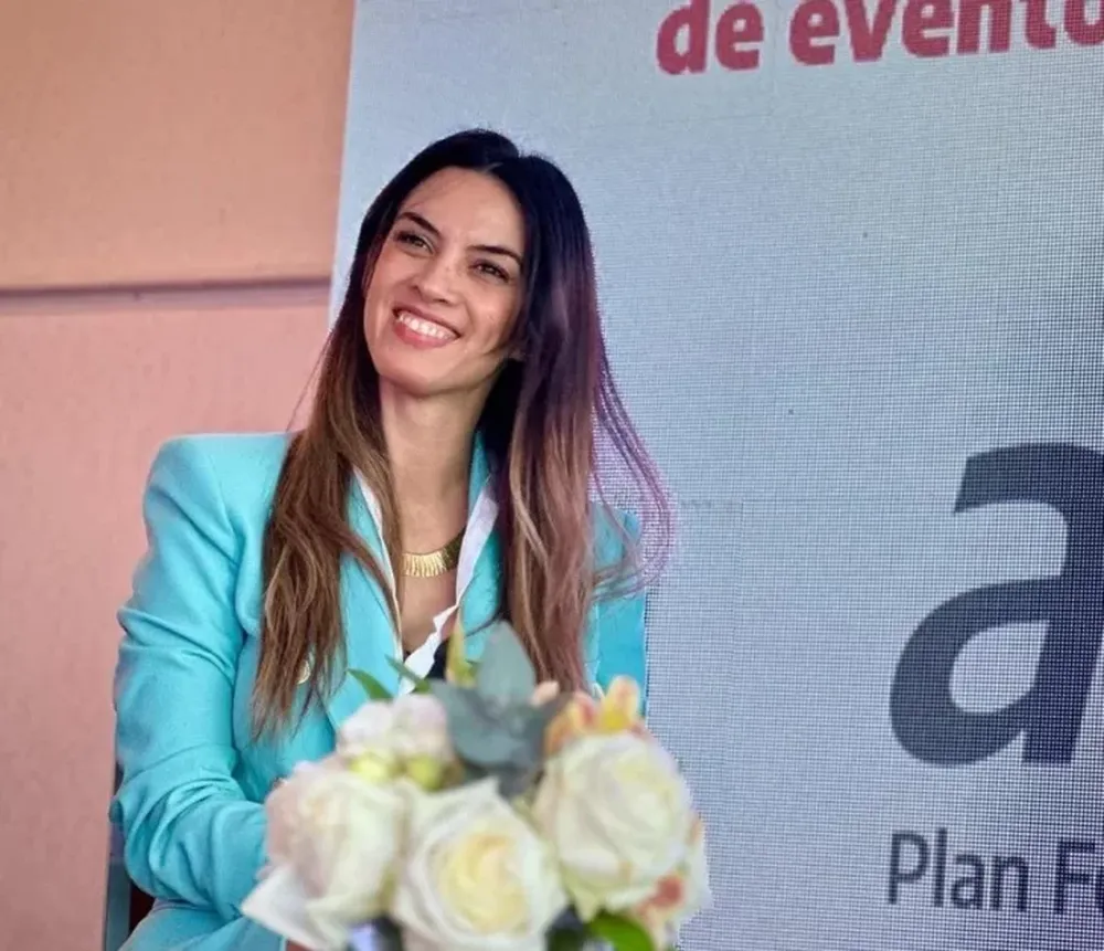 CHAU. Yanina Martínez fue despedida.