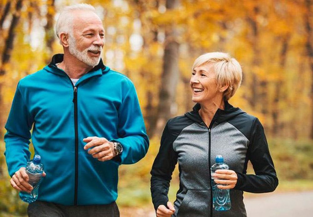 EL ENTRENAMIENTO en adultos mayores debe tener ciertas particularidades para alcanzar la mayor cantidad de beneficios posibles. La clave: combinar entrenamiento funcional y ejercicios cognitivos.