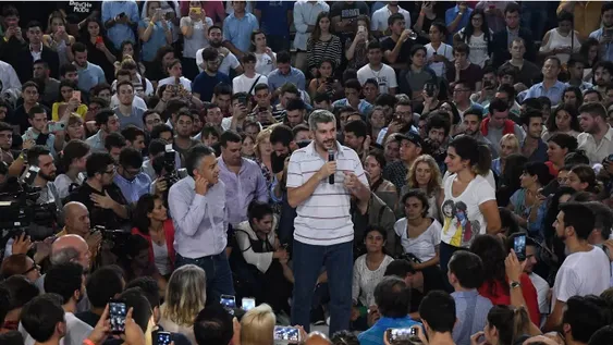 Peña, Cornejo y Etchecoin arengaron a la juventud para que defienda al Gobierno