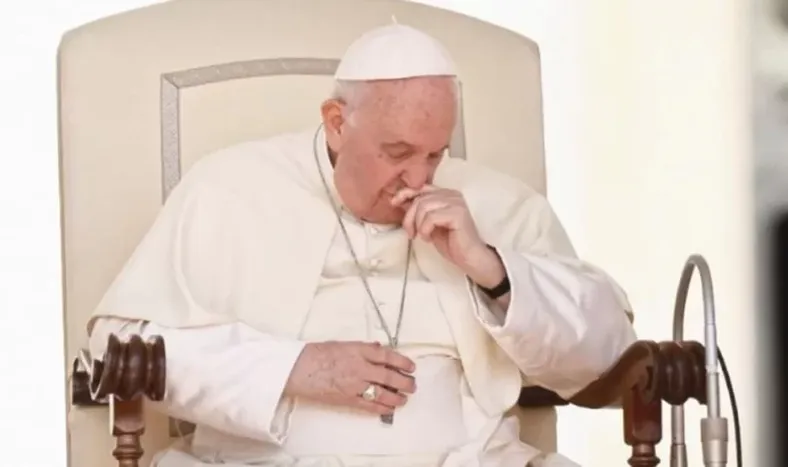Francisco denunció la “violación del derecho internacional” en la guerra en Ucrania