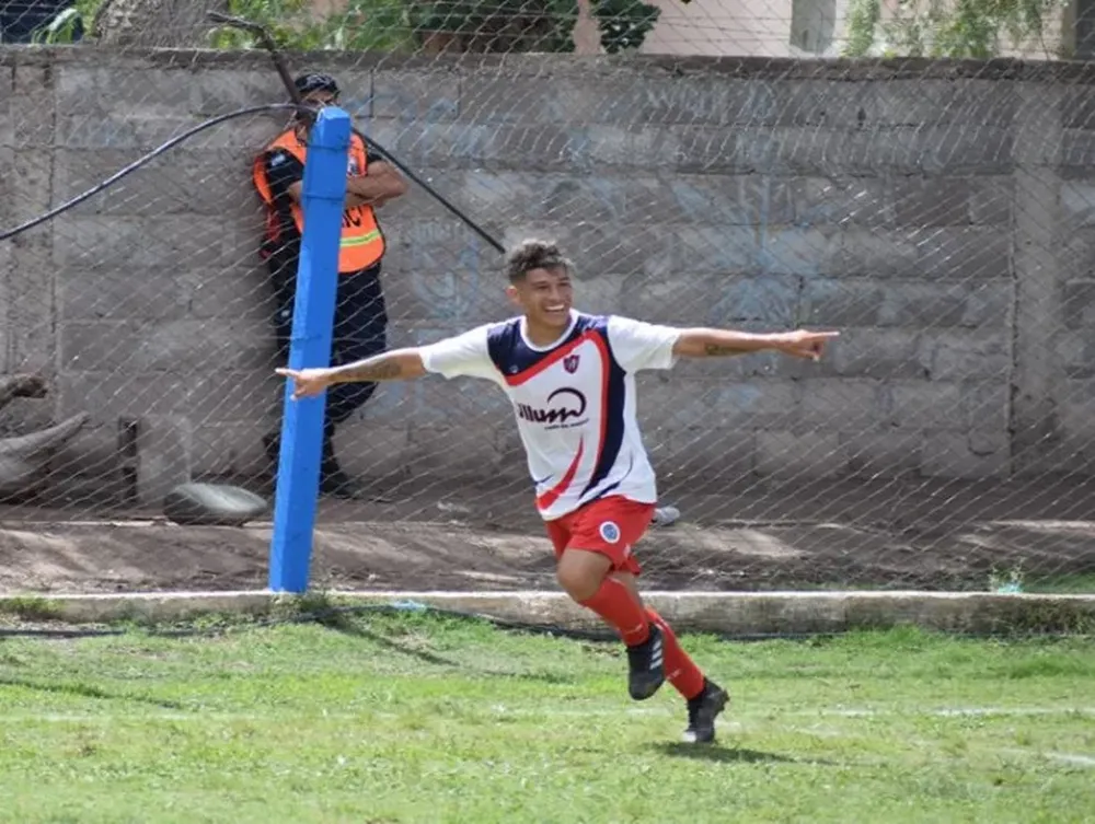 San Lorenzo de Ullum volvió a ganar y es líder junto a Colón y Carpintería