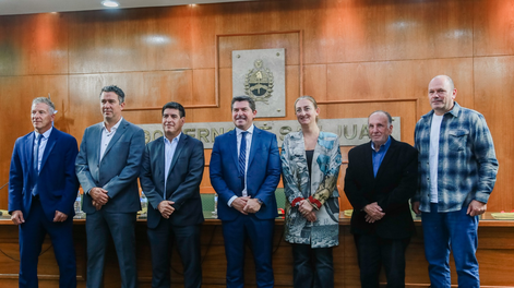 El gobernador Marcelo Orrego presentó el Desafío Ruta 40.