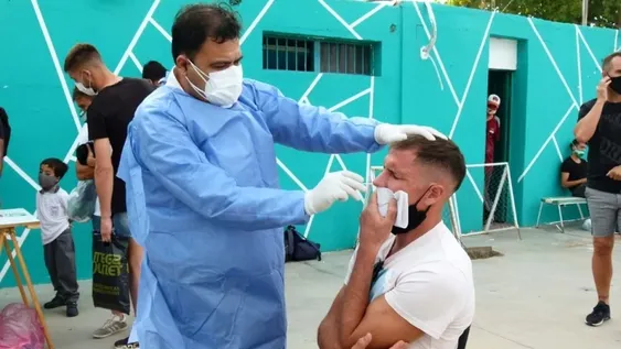 El propio presidente de Desamparados hisopó a los jugadores para poder viajar