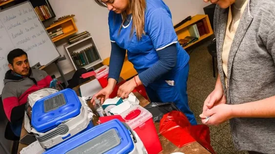 Vacunación a trabajadores del PTA