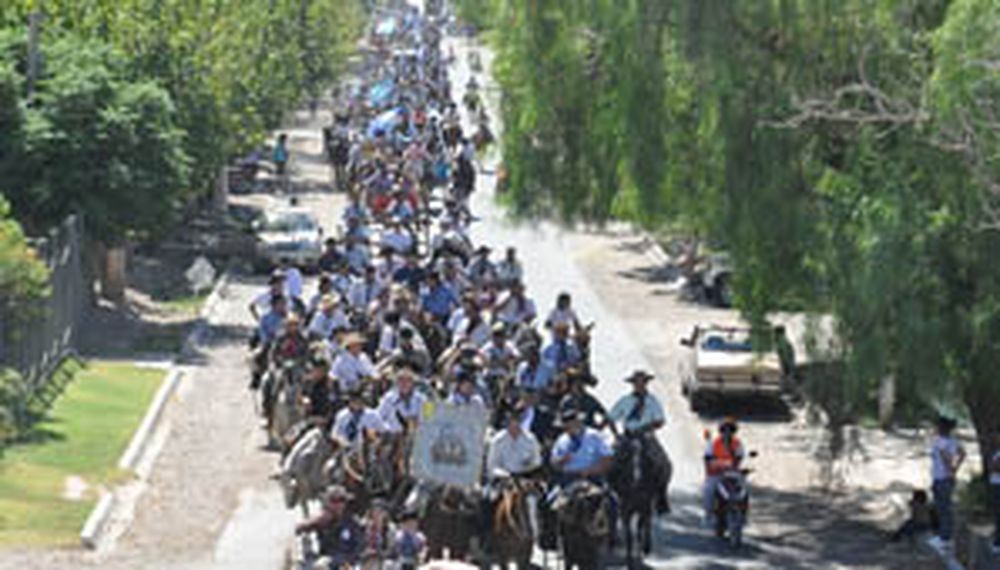 Unos 400 gauchos honraron a José Dolores en Rawson