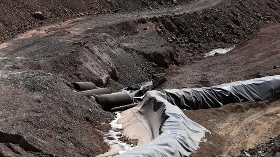 Barrick confirmó que retoma las actividades en el valle de lixiviación de “forma gradual”