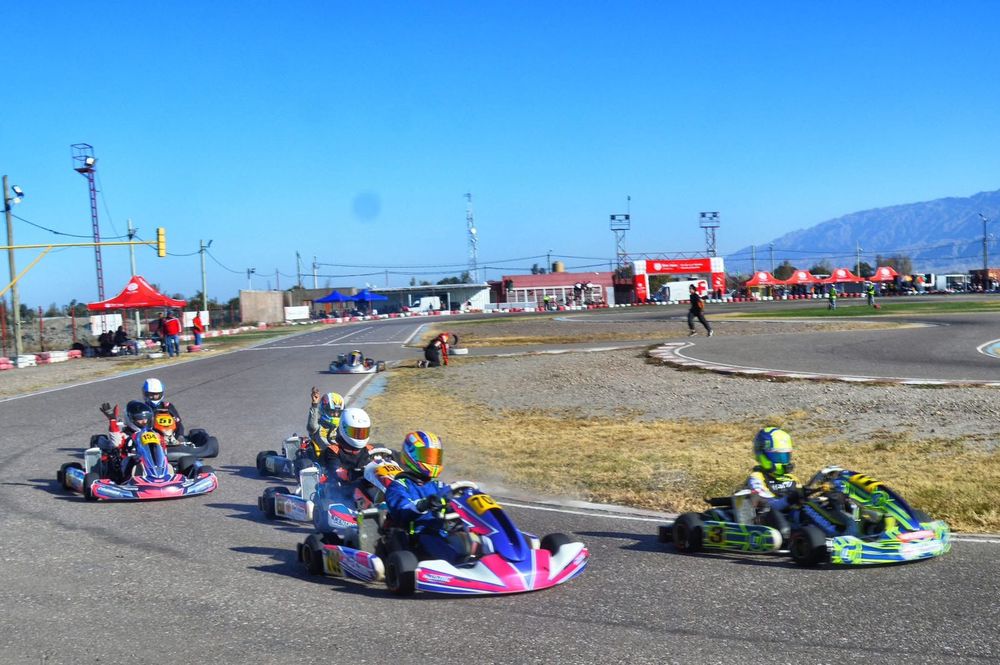 Regional. El mejor karting de Cuyo estará en acción en La Pista Kart de Pocito.