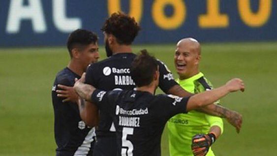 Sosa, el héroe en el empate de Independiente