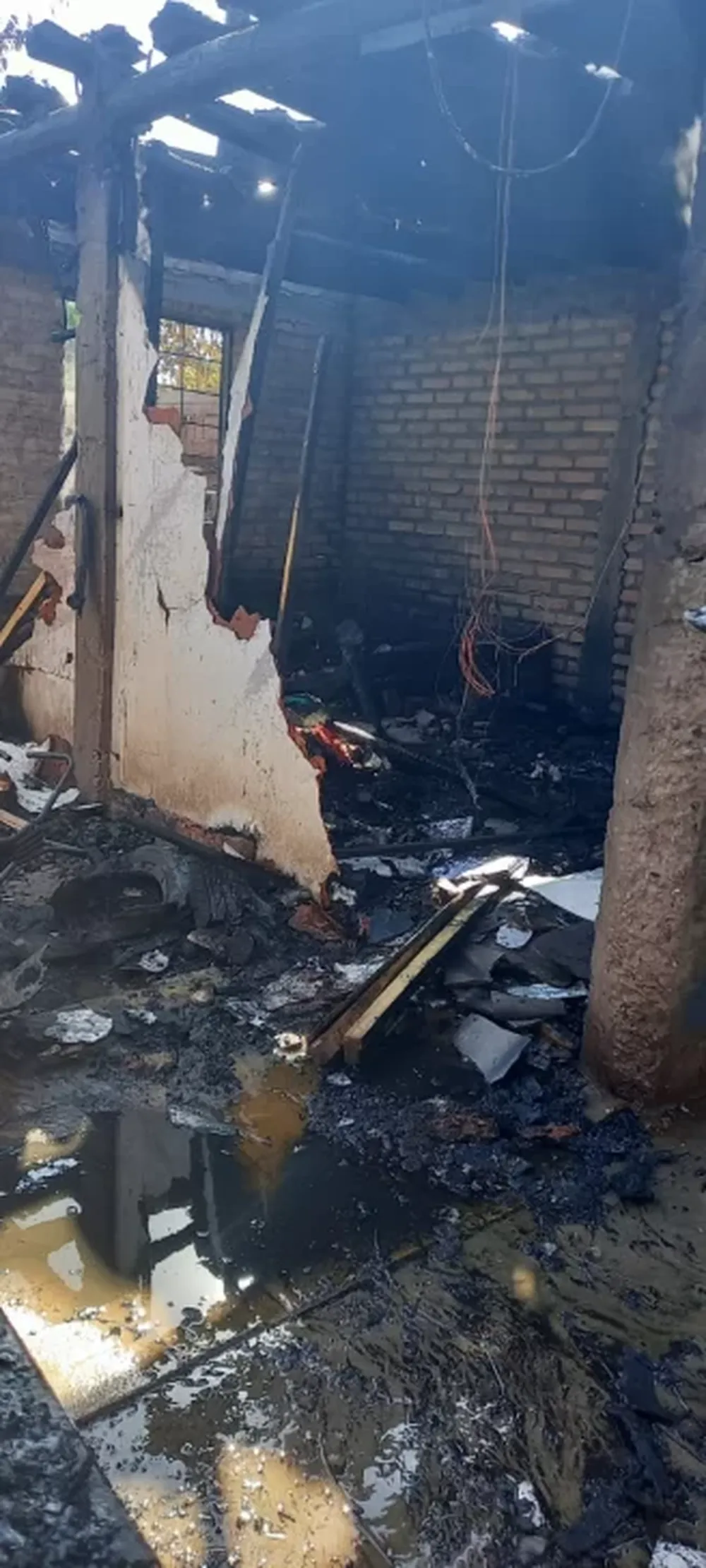 Una familia, en ruinas por un incendio en su vivienda: “Hemos perdido todo”