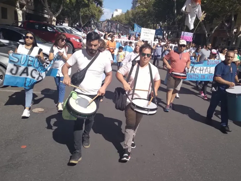 Los docentes autoconvocados confirmaron otro paro para este jueves